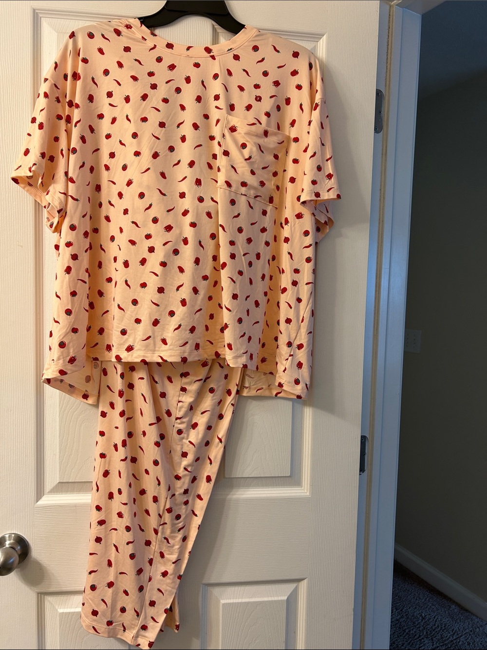 Women's Peach Pink Short-Sleeve Pajama Set with Red Heart Print
